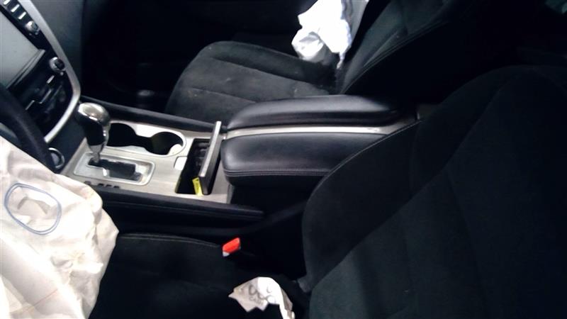 https://f005.backblazeb2.com/file/img-partshotlines-com/Inventory/EC684/Vehicle/14593_09.jpg