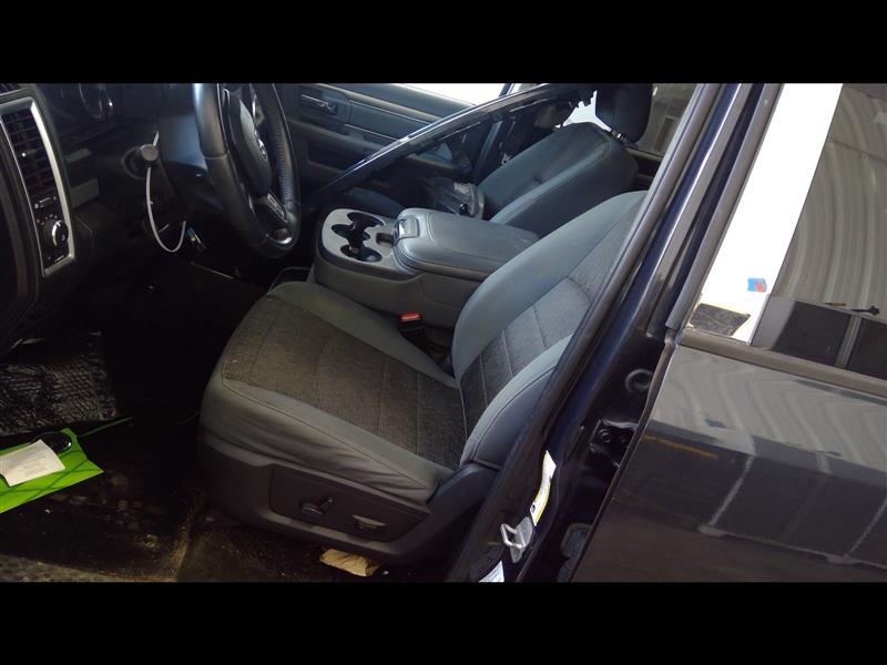 https://f005.backblazeb2.com/file/img-partshotlines-com/Inventory/EC684/Vehicle/14844_09.jpg
