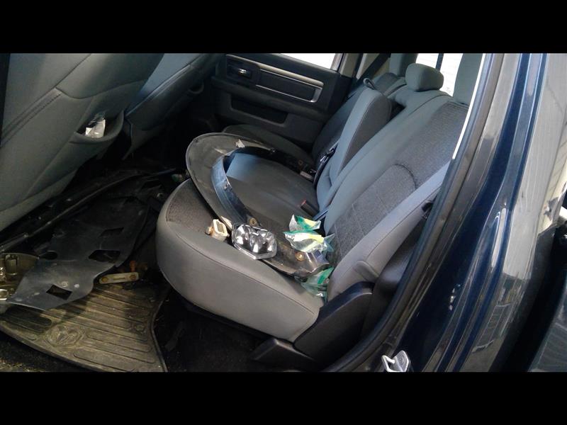 https://f005.backblazeb2.com/file/img-partshotlines-com/Inventory/EC684/Vehicle/14844_11.jpg