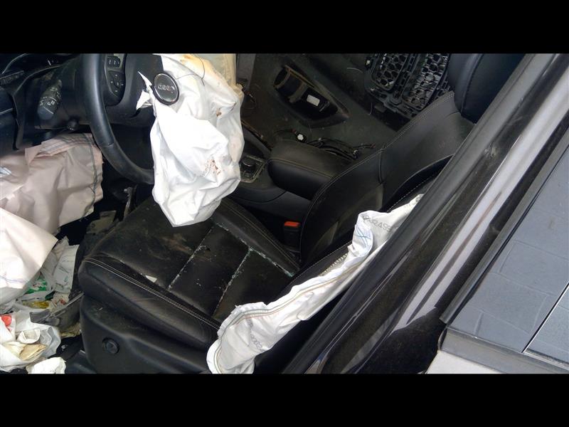 https://f005.backblazeb2.com/file/img-partshotlines-com/Inventory/EC684/Vehicle/14915_08.jpg