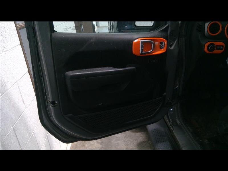 https://f005.backblazeb2.com/file/img-partshotlines-com/Inventory/EC684/Vehicle/14970_12.jpg