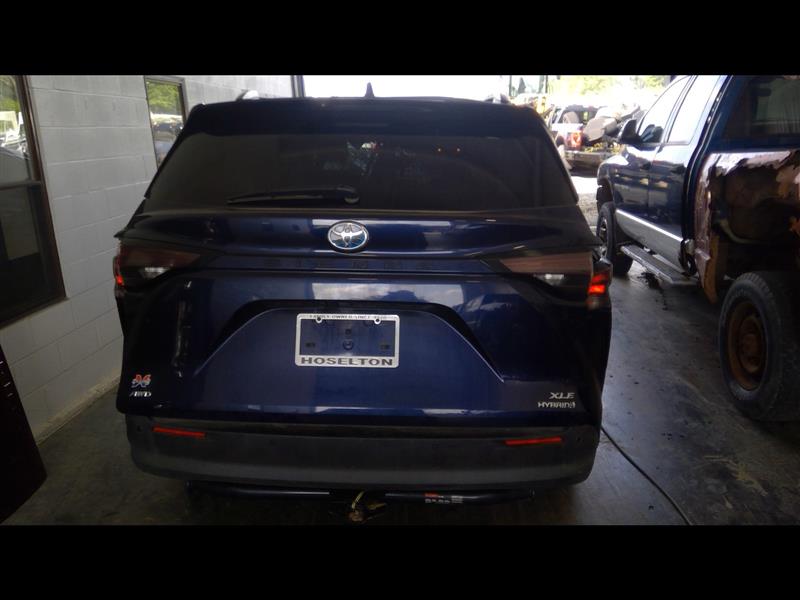 https://f005.backblazeb2.com/file/img-partshotlines-com/Inventory/EC684/Vehicle/14971_04.jpg