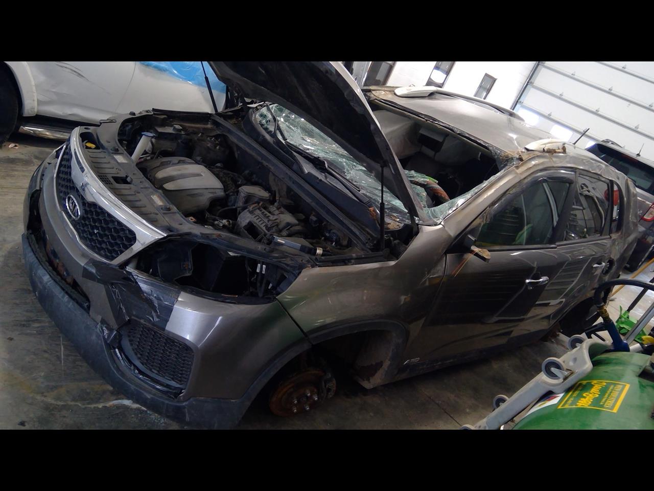 https://f005.backblazeb2.com/file/img-partshotlines-com/Inventory/EC684/Vehicle/15250_01.jpg
