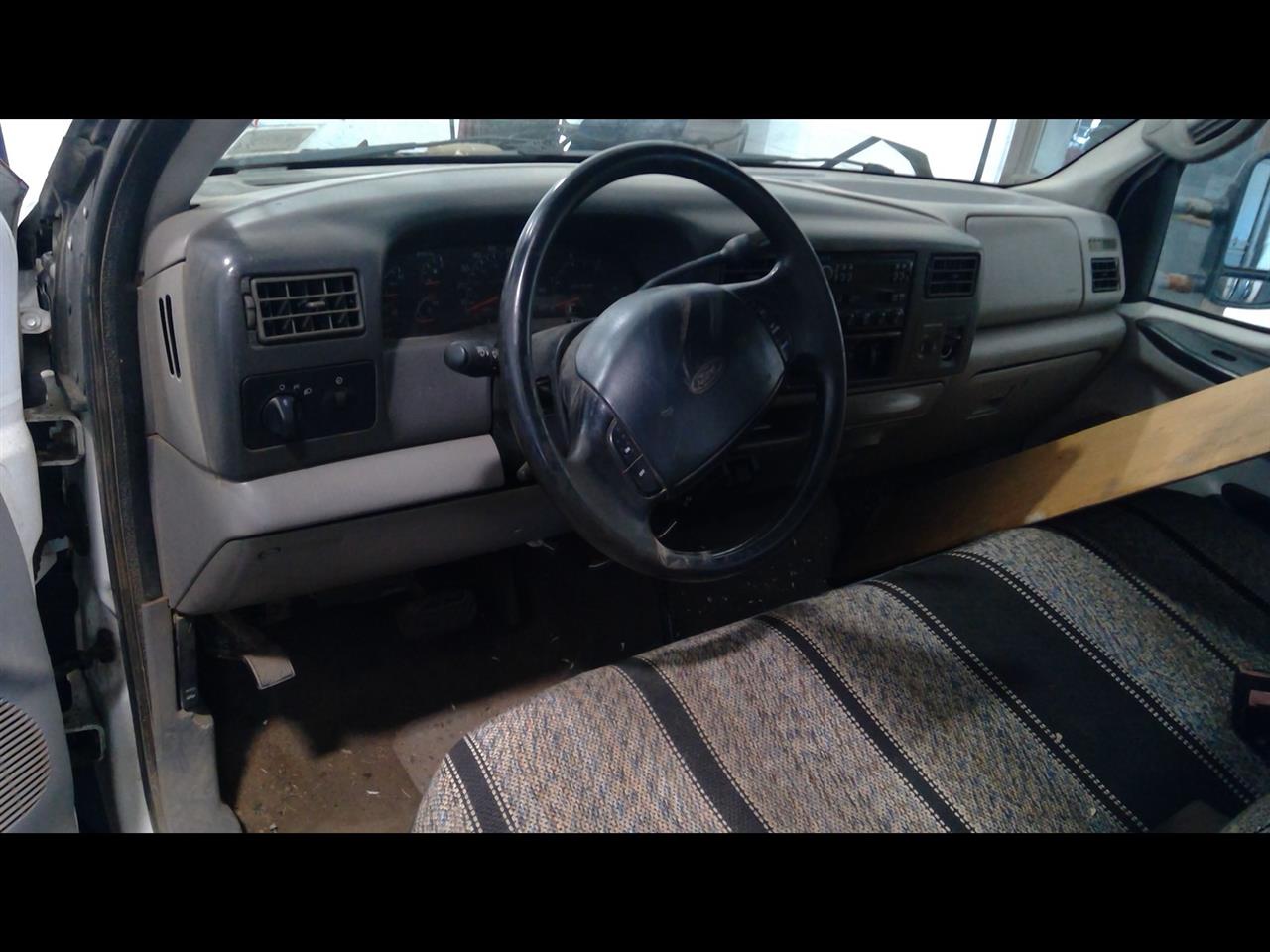 https://f005.backblazeb2.com/file/img-partshotlines-com/Inventory/EC684/Vehicle/15449_06.jpg