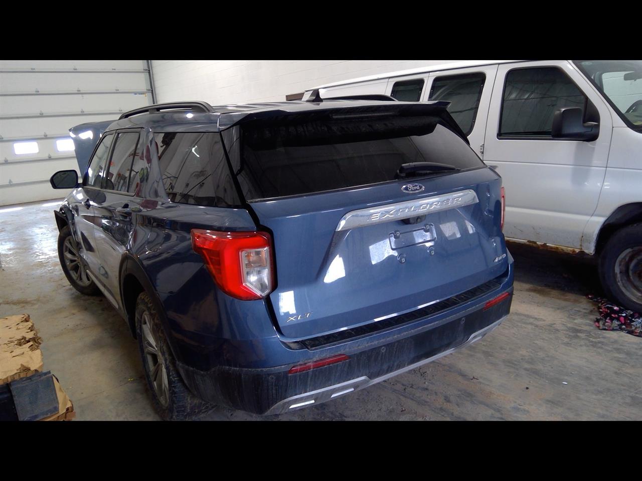 https://f005.backblazeb2.com/file/img-partshotlines-com/Inventory/EC684/Vehicle/15568_05.jpg