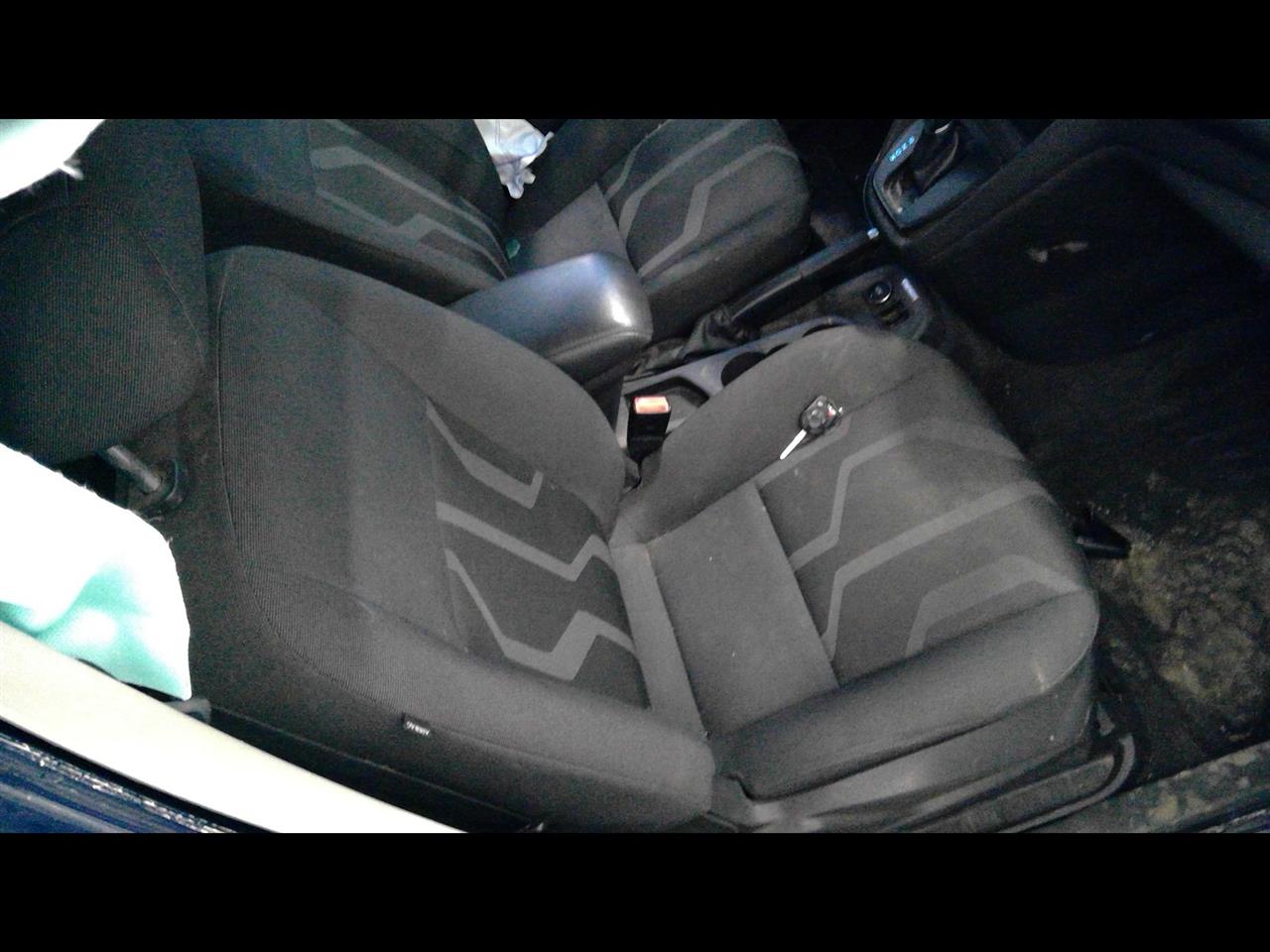 https://f005.backblazeb2.com/file/img-partshotlines-com/Inventory/EC684/Vehicle/15650_04.jpg