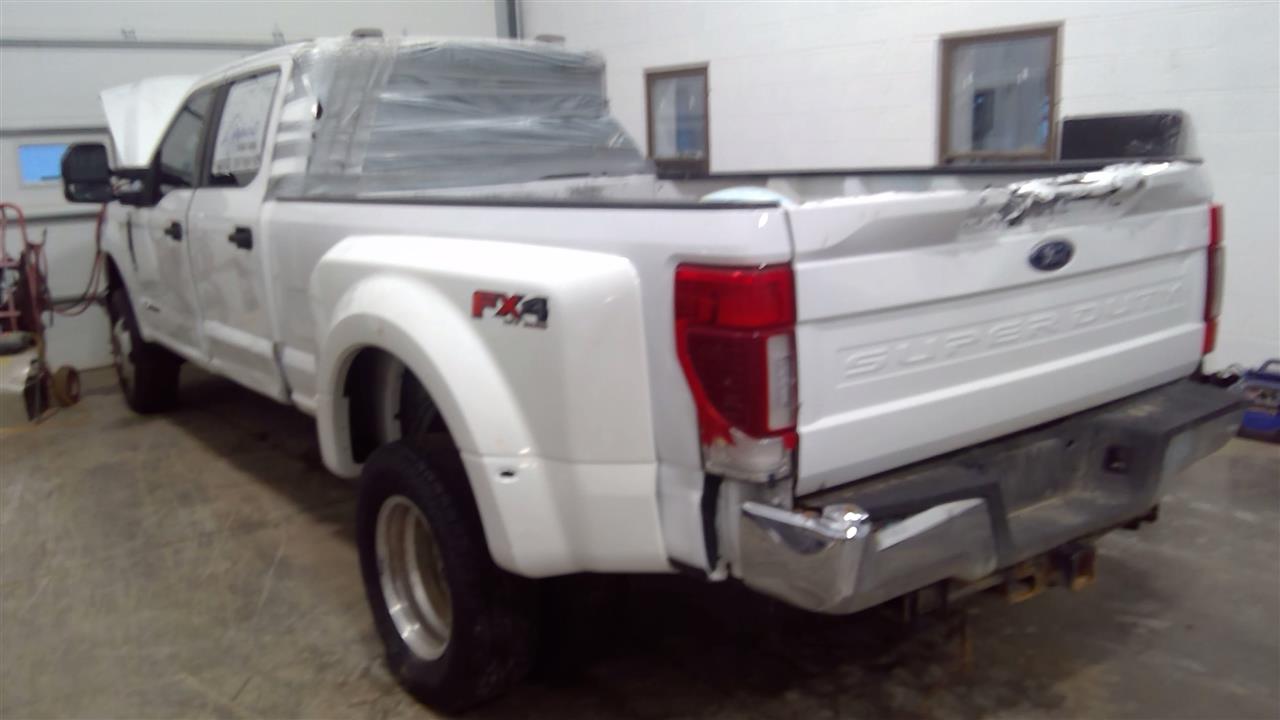 https://f005.backblazeb2.com/file/img-partshotlines-com/Inventory/EC684/Vehicle/15651_06.jpg