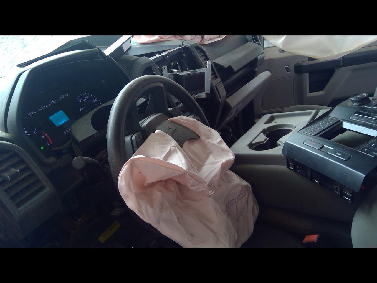 https://f005.backblazeb2.com/file/img-partshotlines-com/Inventory/EC684/Vehicle/15764_08.jpg
