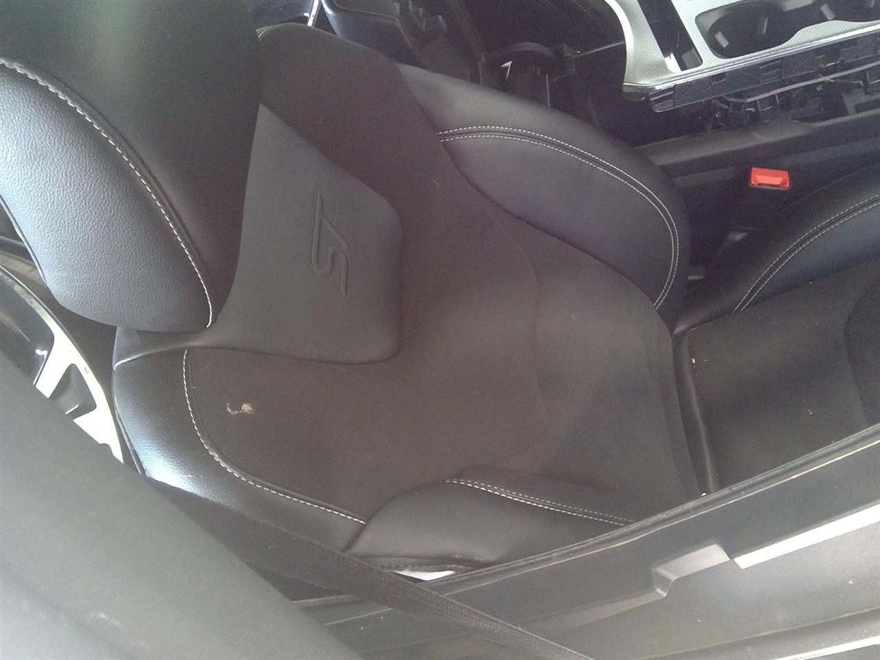 https://f005.backblazeb2.com/file/img-partshotlines-com/Inventory/EC684/Vehicle/15863_02.jpg
