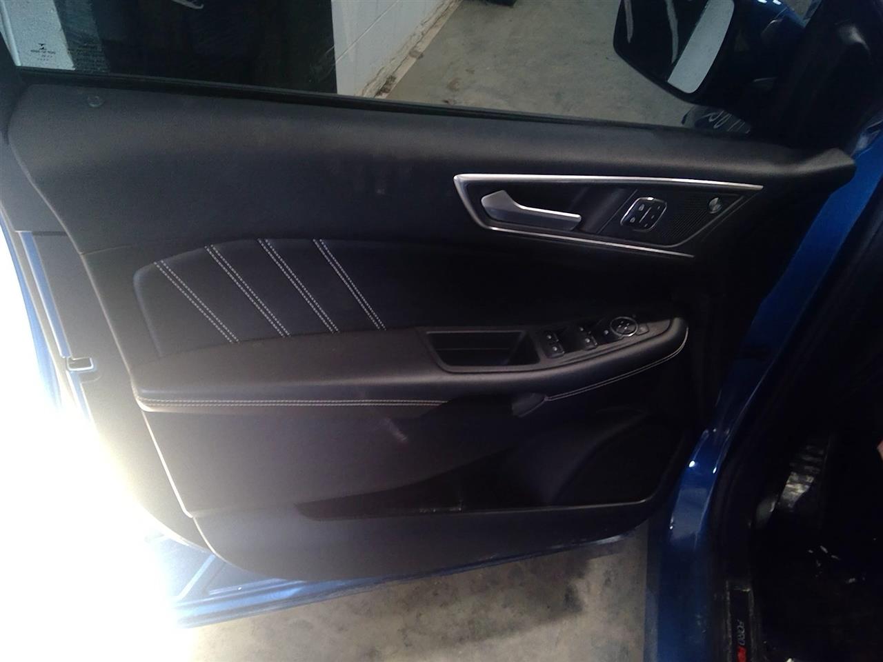 https://f005.backblazeb2.com/file/img-partshotlines-com/Inventory/EC684/Vehicle/15863_12.jpg