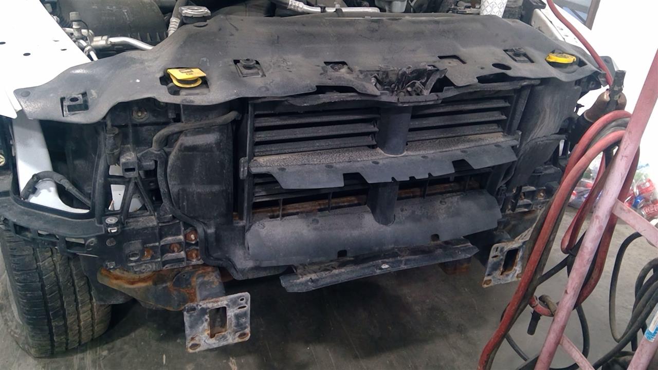 https://f005.backblazeb2.com/file/img-partshotlines-com/Inventory/EC684/Vehicle/15967_01.jpg