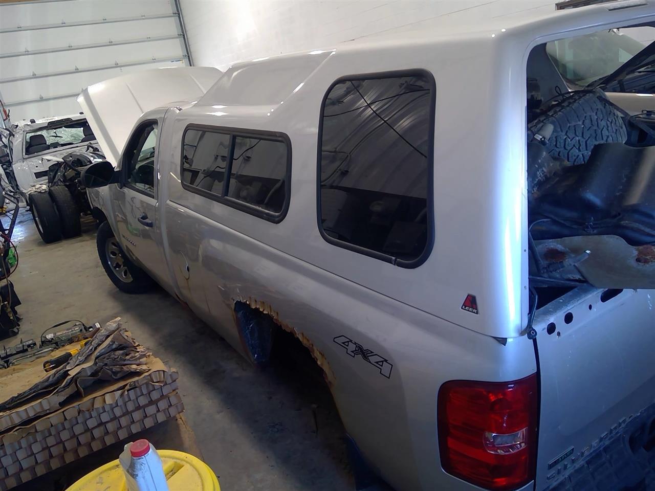 https://f005.backblazeb2.com/file/img-partshotlines-com/Inventory/EC684/Vehicle/16004_04.jpg