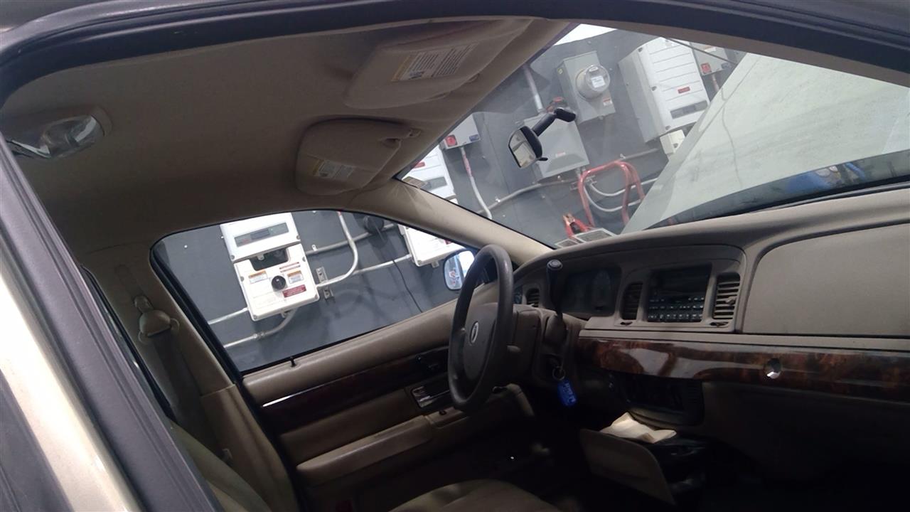 https://f005.backblazeb2.com/file/img-partshotlines-com/Inventory/EC684/Vehicle/16016_08.jpg