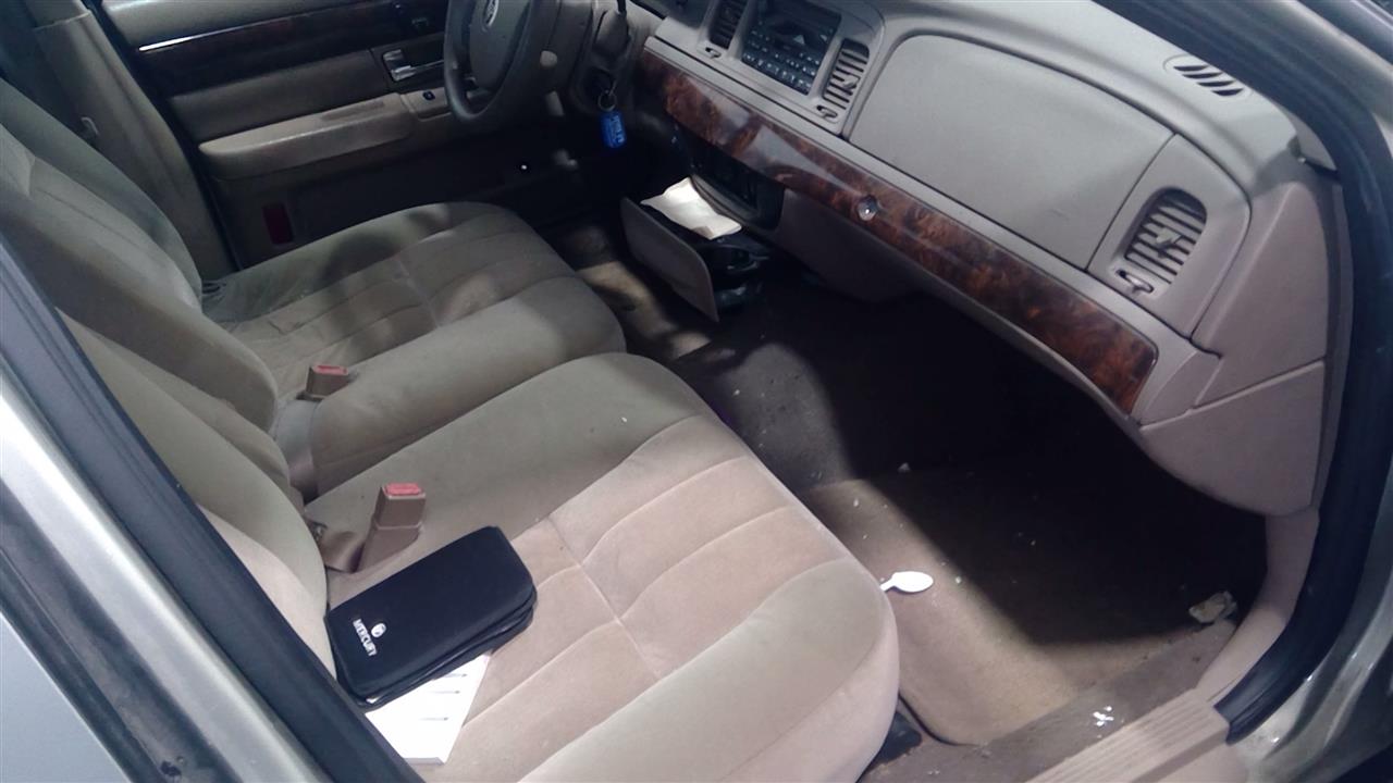 https://f005.backblazeb2.com/file/img-partshotlines-com/Inventory/EC684/Vehicle/16016_09.jpg