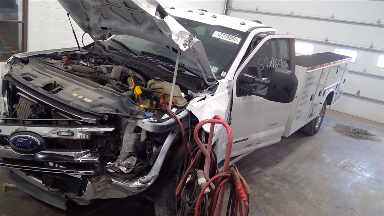 https://f005.backblazeb2.com/file/img-partshotlines-com/Inventory/EC684/Vehicle/16032_03.jpg
