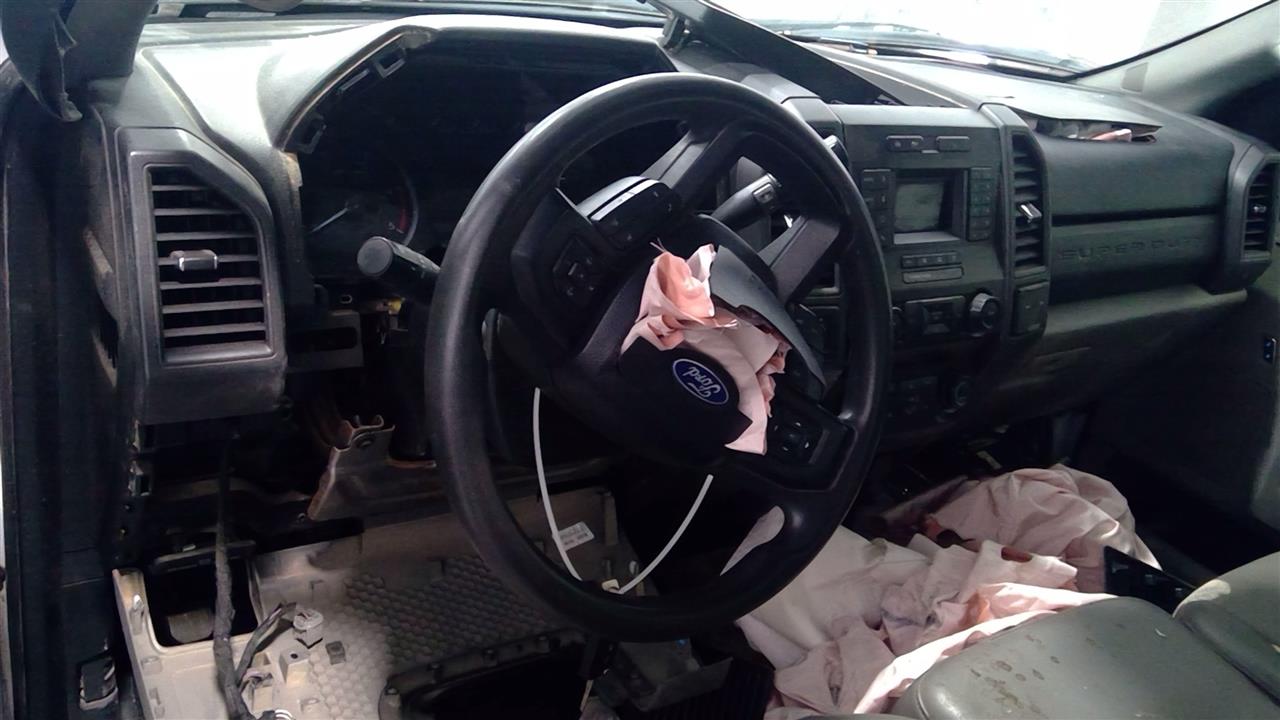 https://f005.backblazeb2.com/file/img-partshotlines-com/Inventory/EC684/Vehicle/16032_06.jpg