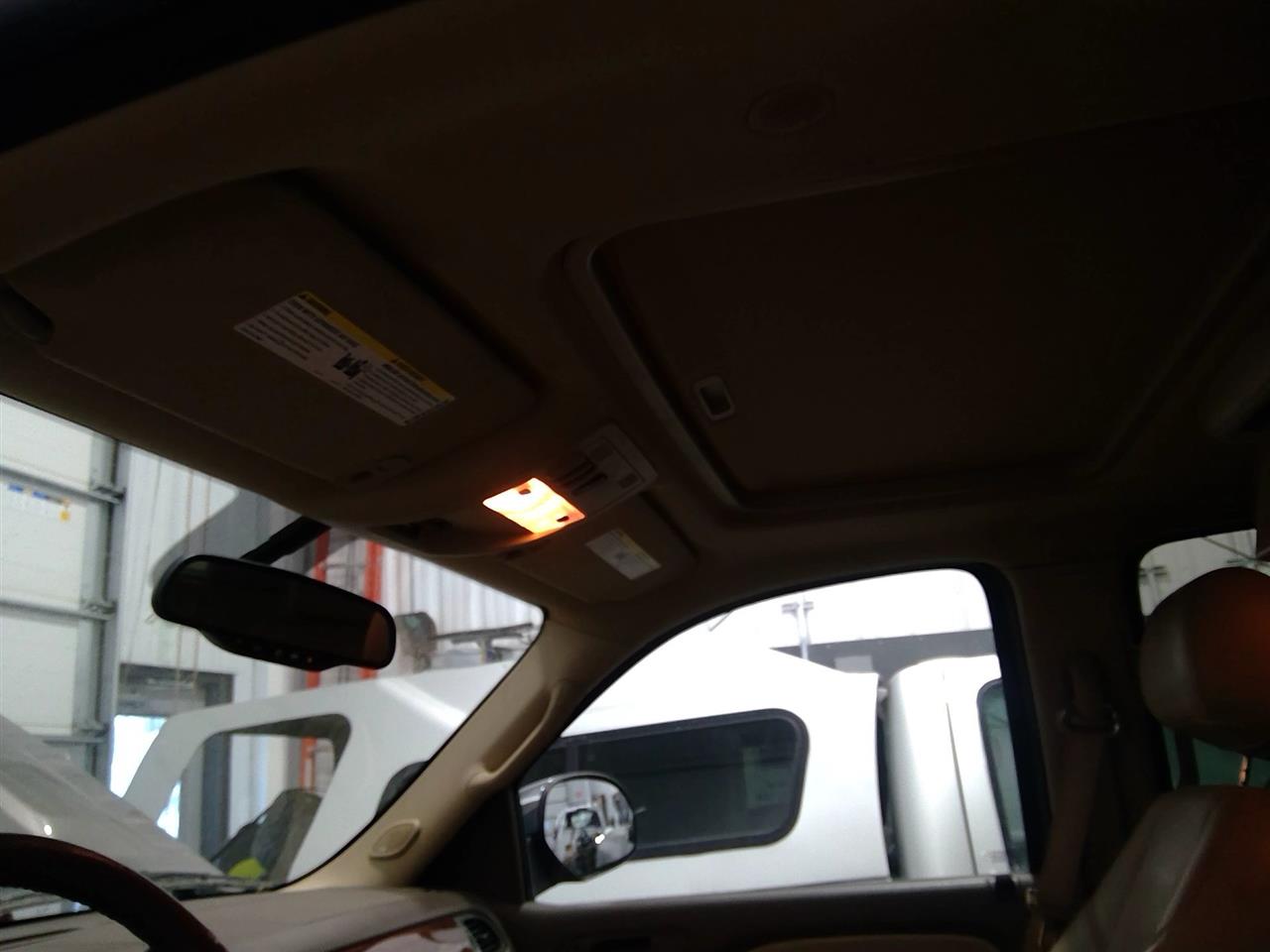https://f005.backblazeb2.com/file/img-partshotlines-com/Inventory/EC684/Vehicle/16055_11.jpg