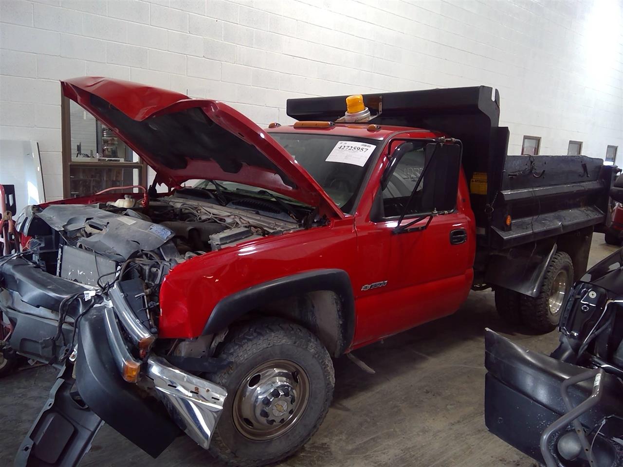 https://f005.backblazeb2.com/file/img-partshotlines-com/Inventory/EC684/Vehicle/16073_01.jpg