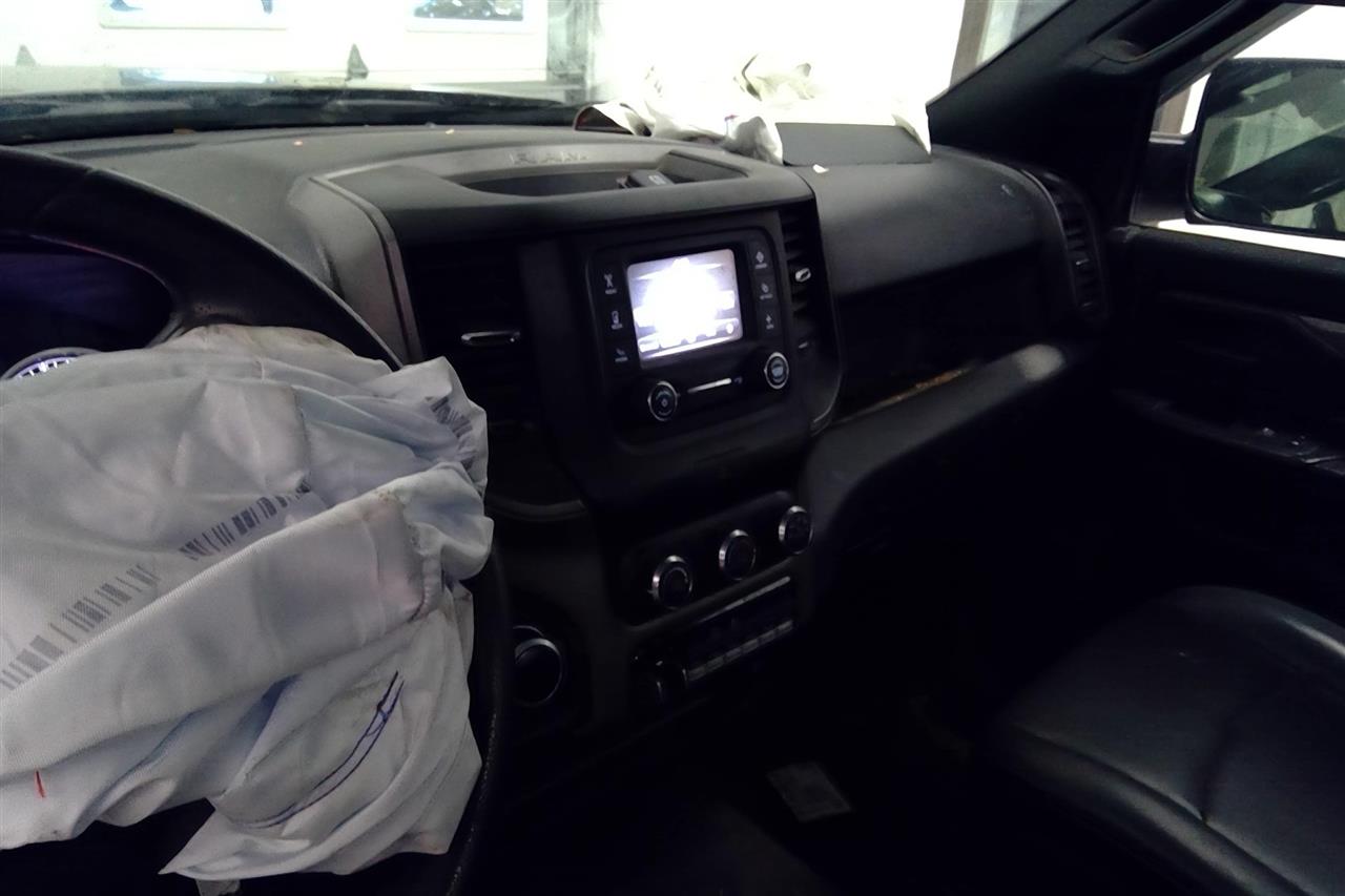 https://f005.backblazeb2.com/file/img-partshotlines-com/Inventory/EC684/Vehicle/16089_09.jpg