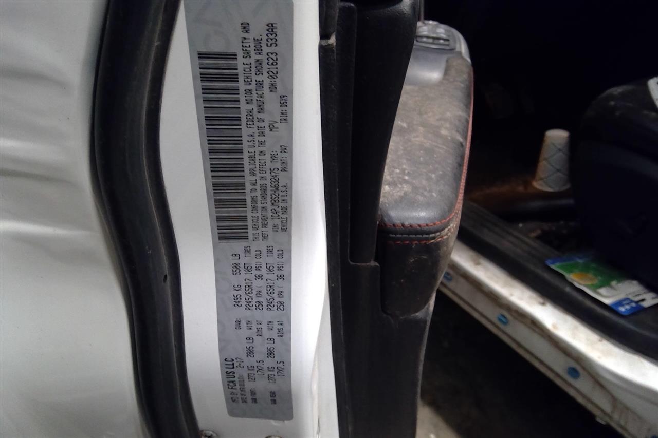 https://f005.backblazeb2.com/file/img-partshotlines-com/Inventory/EC684/Vehicle/16090_06.jpg