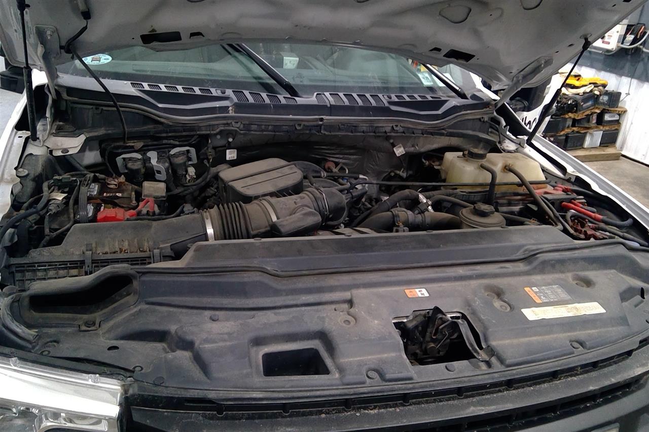 https://f005.backblazeb2.com/file/img-partshotlines-com/Inventory/EC684/Vehicle/16263_03.jpg