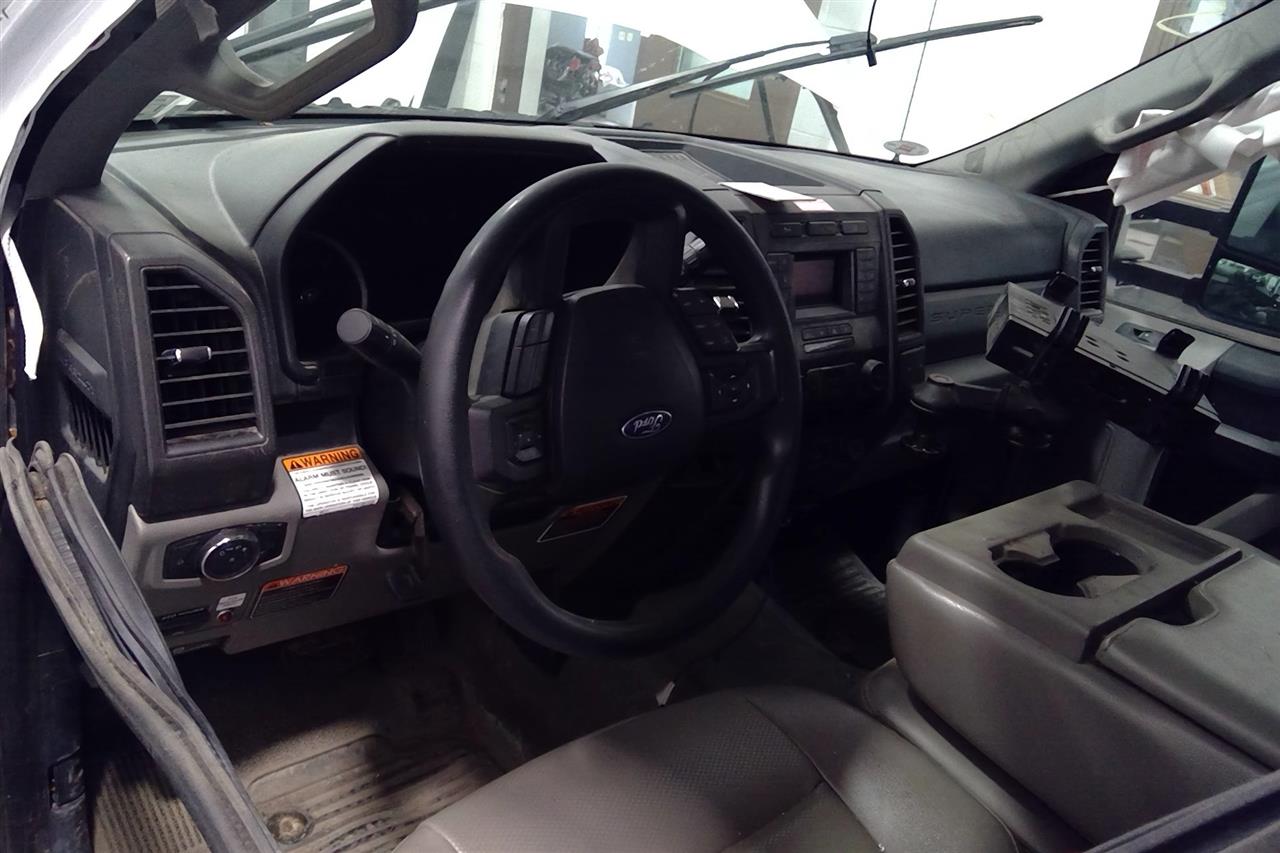 https://f005.backblazeb2.com/file/img-partshotlines-com/Inventory/EC684/Vehicle/16263_05.jpg
