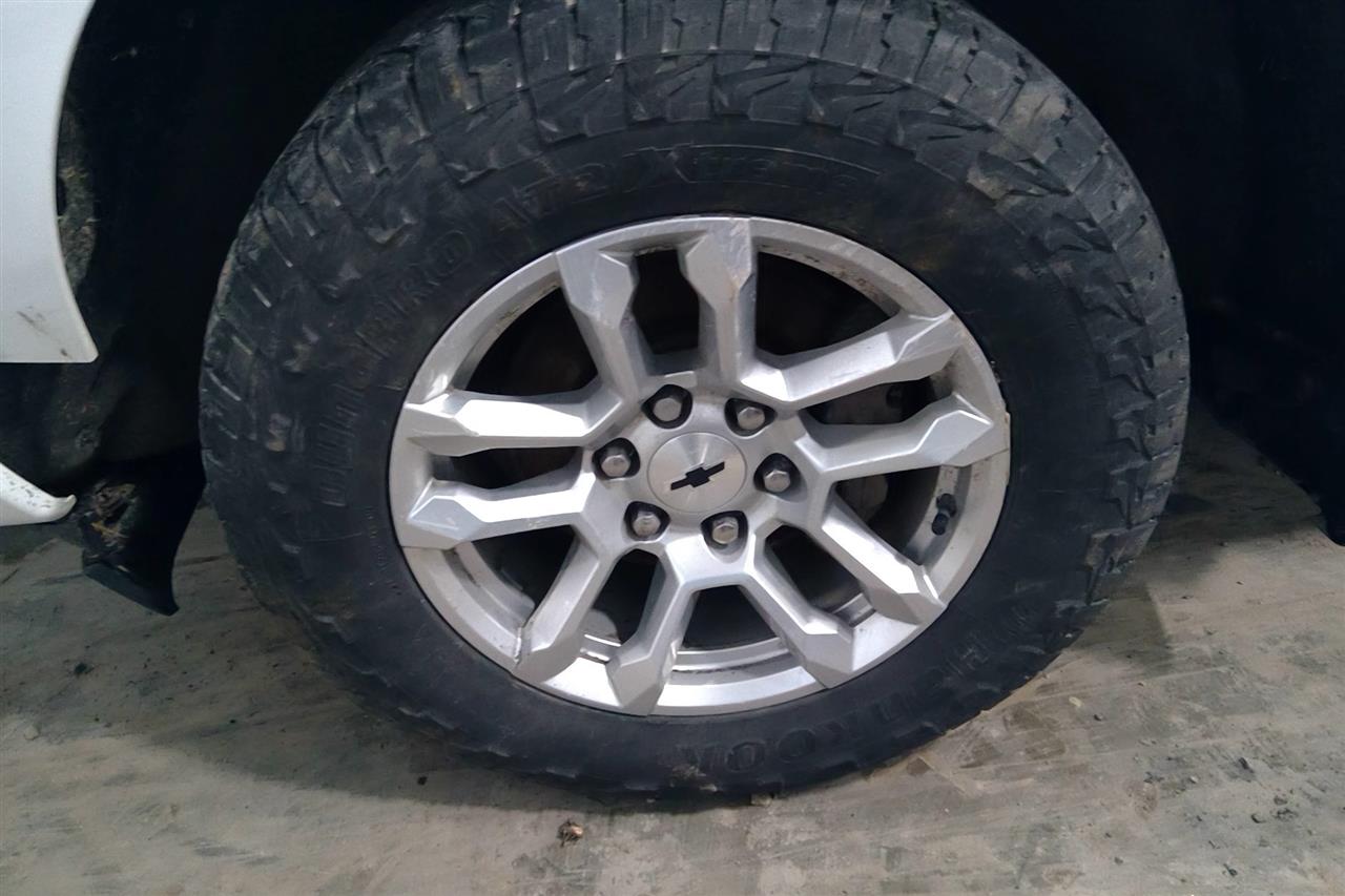 https://f005.backblazeb2.com/file/img-partshotlines-com/Inventory/EC684/Vehicle/16304_03.jpg