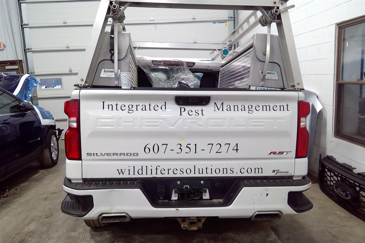 https://f005.backblazeb2.com/file/img-partshotlines-com/Inventory/EC684/Vehicle/16304_05.jpg