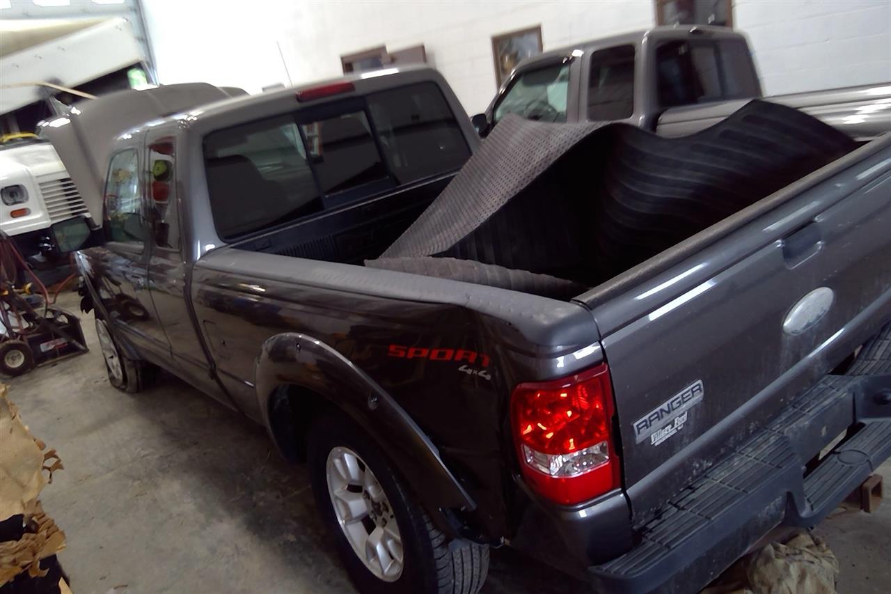 https://f005.backblazeb2.com/file/img-partshotlines-com/Inventory/EC684/Vehicle/16329_05.jpg