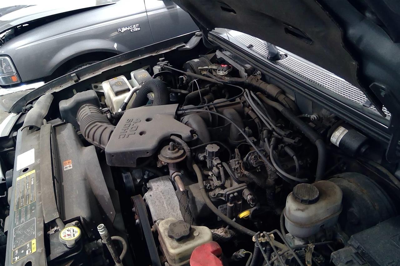 https://f005.backblazeb2.com/file/img-partshotlines-com/Inventory/EC684/Vehicle/16329_06.jpg