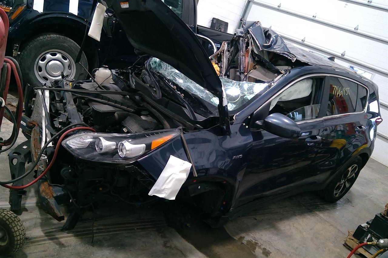 https://f005.backblazeb2.com/file/img-partshotlines-com/Inventory/EC684/Vehicle/16358_03.jpg