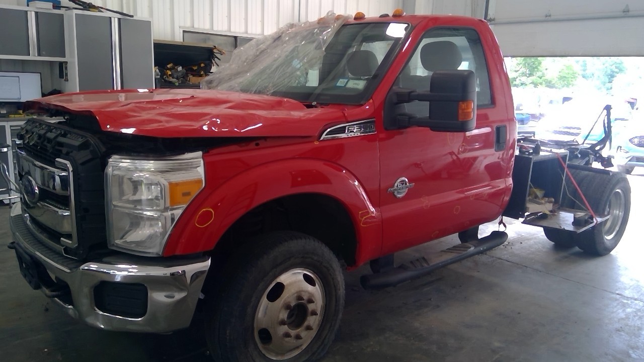 https://f005.backblazeb2.com/file/img-partshotlines-com/Inventory/EC684/Vehicle/16454_05.jpg