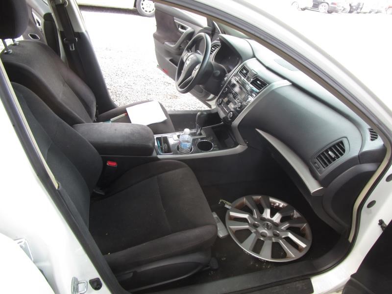 Vehicle/46742_09.jpg