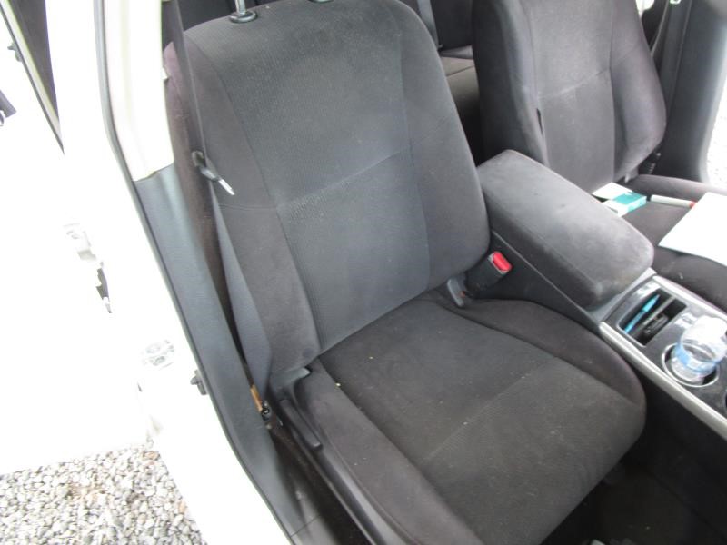 Vehicle/46742_10.jpg