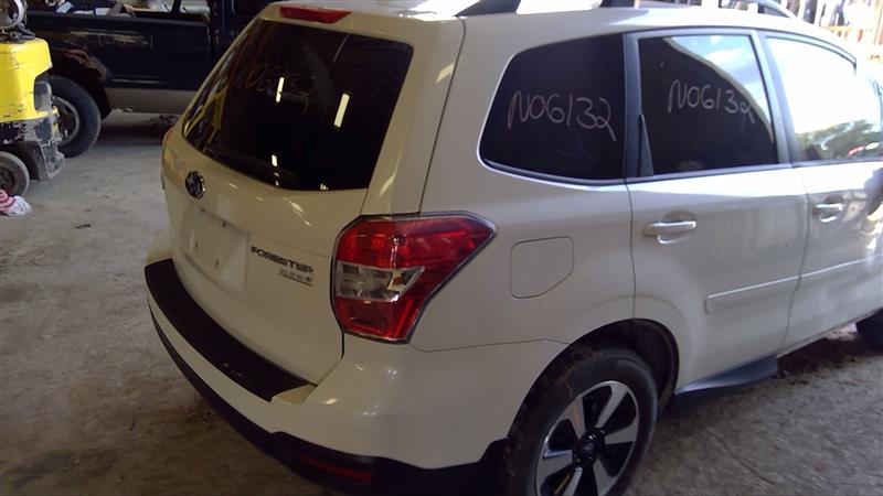 Vehicle/49853_10.jpg
