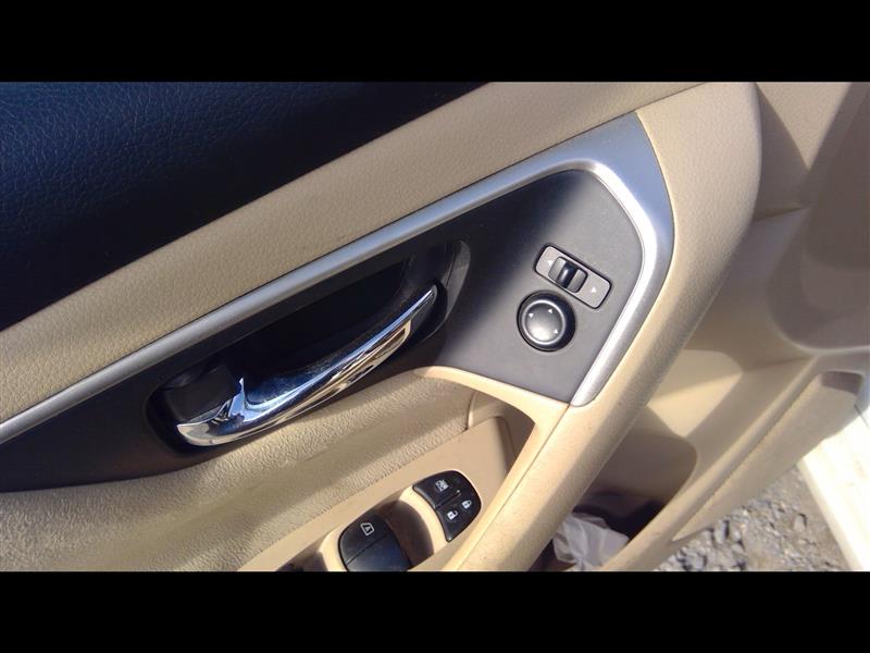 Vehicle/53258_11.jpg