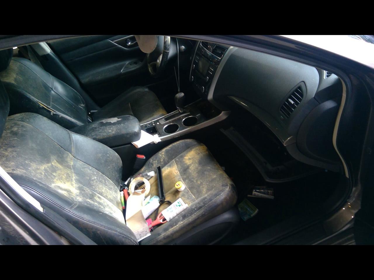 Vehicle/56211_12.jpg