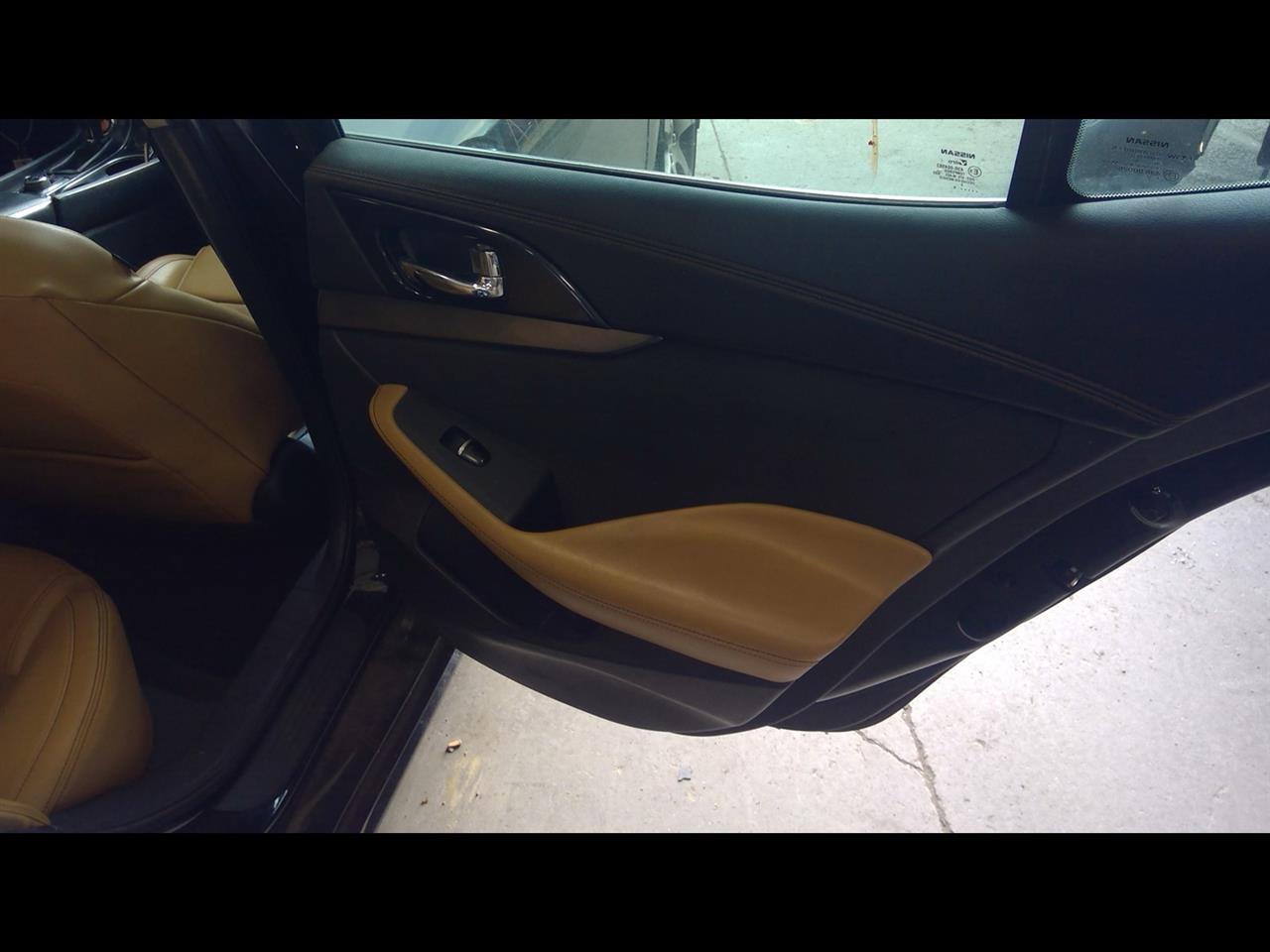 Vehicle/57195_05.jpg