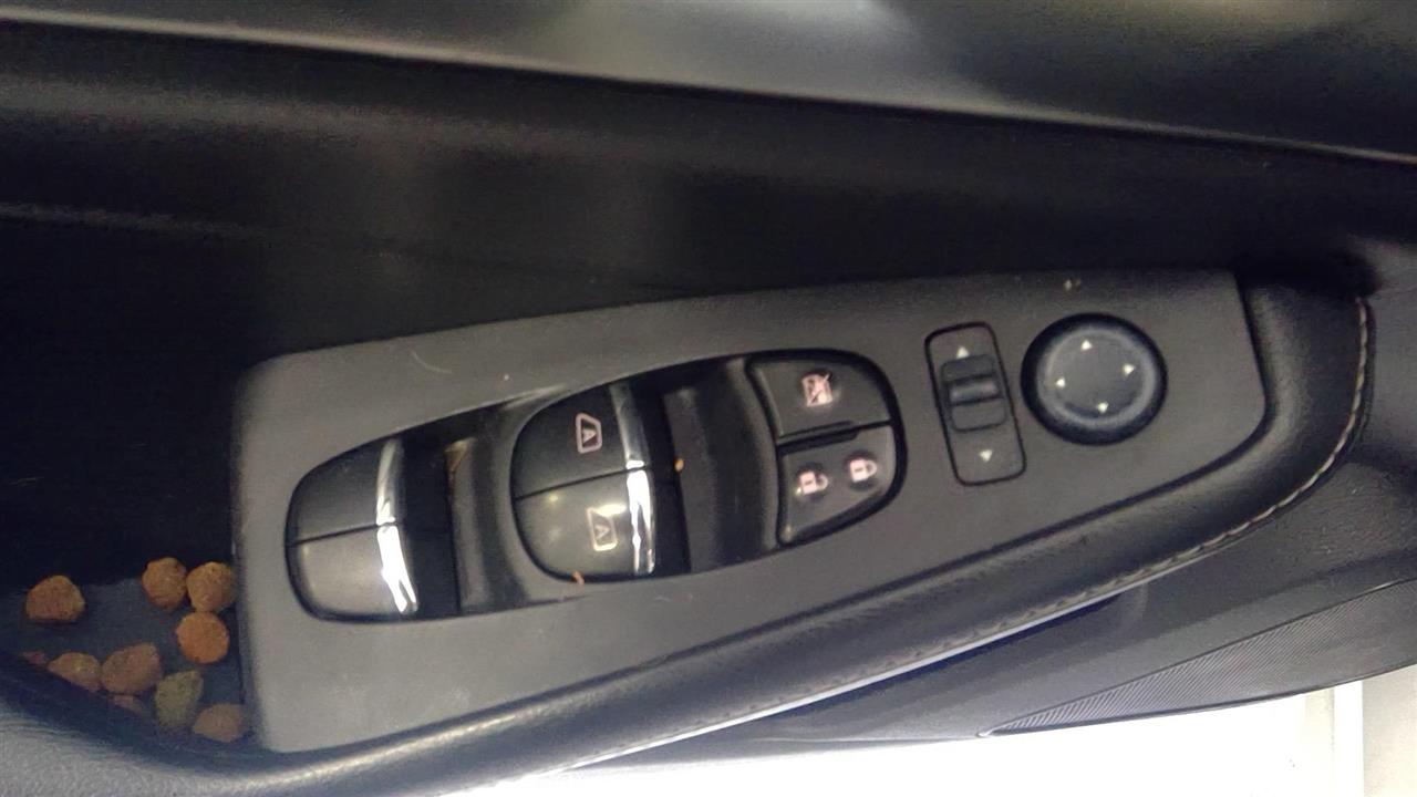 Vehicle/58457_10.jpg