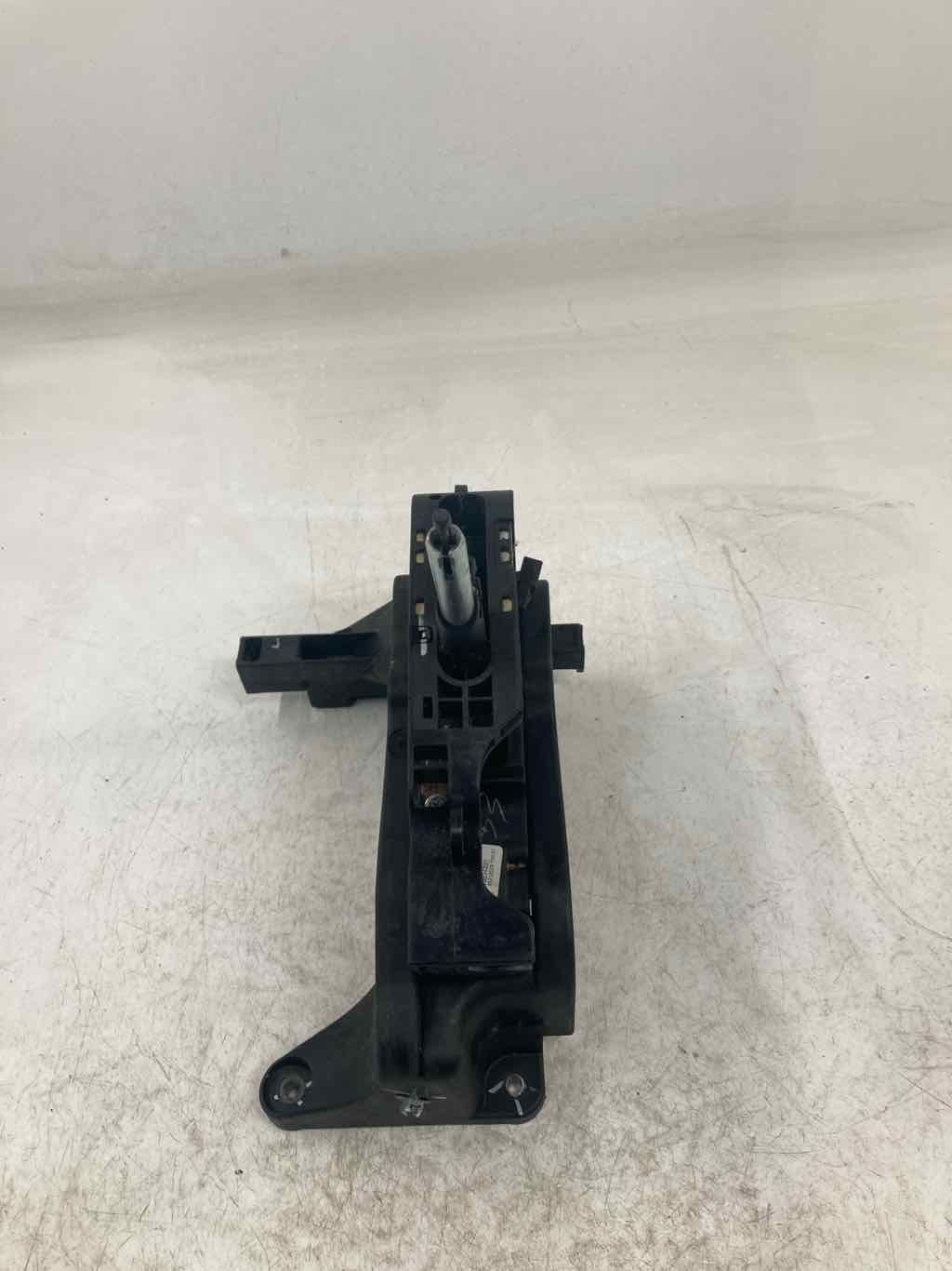 https://f005.backblazeb2.com/file/img-partshotlines-com/Inventory/EC726/2025/V000047/66D7B08331B04046AB8561CCE9288484002.jpg