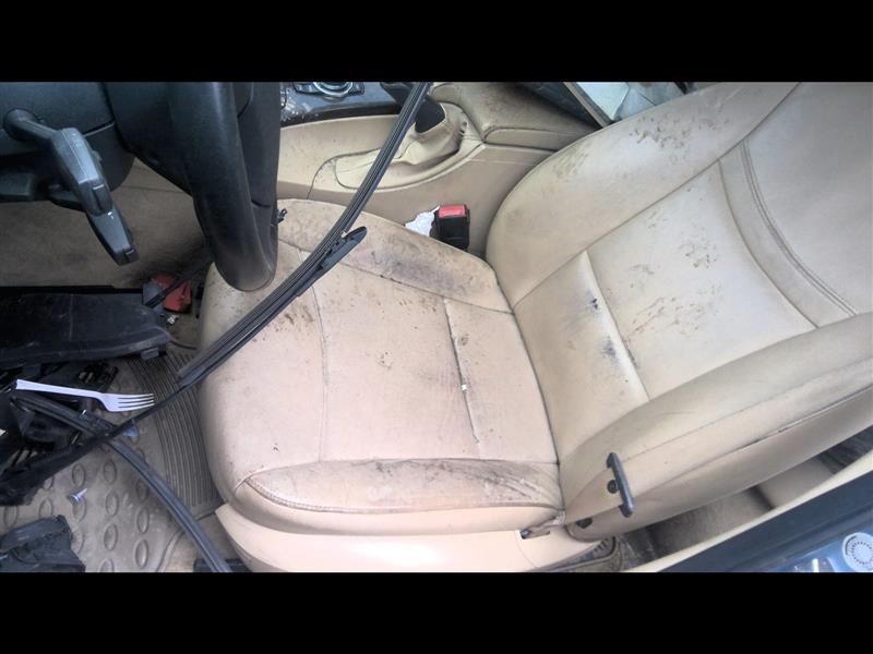 https://f005.backblazeb2.com/file/img-partshotlines-com/Inventory/EC731/Vehicle/5628_13.jpg