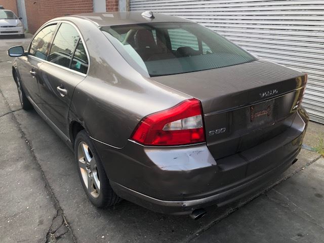 https://f005.backblazeb2.com/file/img-partshotlines-com/Inventory/EC741/Vehicle/21943_03.jpg