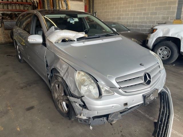https://f005.backblazeb2.com/file/img-partshotlines-com/Inventory/EC741/Vehicle/36527_02.jpg