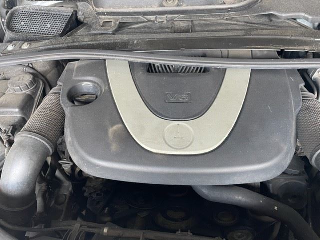 https://f005.backblazeb2.com/file/img-partshotlines-com/Inventory/EC741/Vehicle/36527_05.jpg
