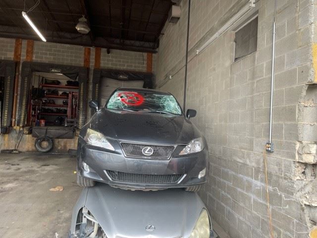 https://f005.backblazeb2.com/file/img-partshotlines-com/Inventory/EC741/Vehicle/36981_05.jpg