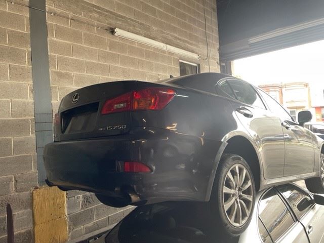 https://f005.backblazeb2.com/file/img-partshotlines-com/Inventory/EC741/Vehicle/36981_07.jpg