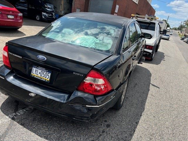https://f005.backblazeb2.com/file/img-partshotlines-com/Inventory/EC741/Vehicle/43895_04.jpg