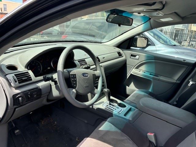 https://f005.backblazeb2.com/file/img-partshotlines-com/Inventory/EC741/Vehicle/43895_05.jpg