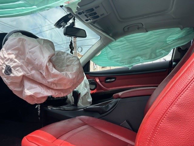 https://f005.backblazeb2.com/file/img-partshotlines-com/Inventory/EC741/Vehicle/47264_03.jpg