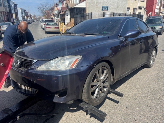 https://f005.backblazeb2.com/file/img-partshotlines-com/Inventory/EC741/Vehicle/49700_01.jpg